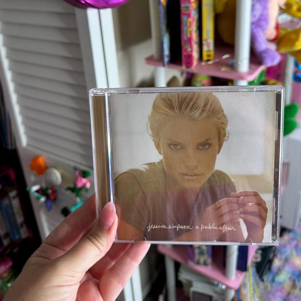 JESSICA SIMPSON: A‎ PUBLIC AFFAIR